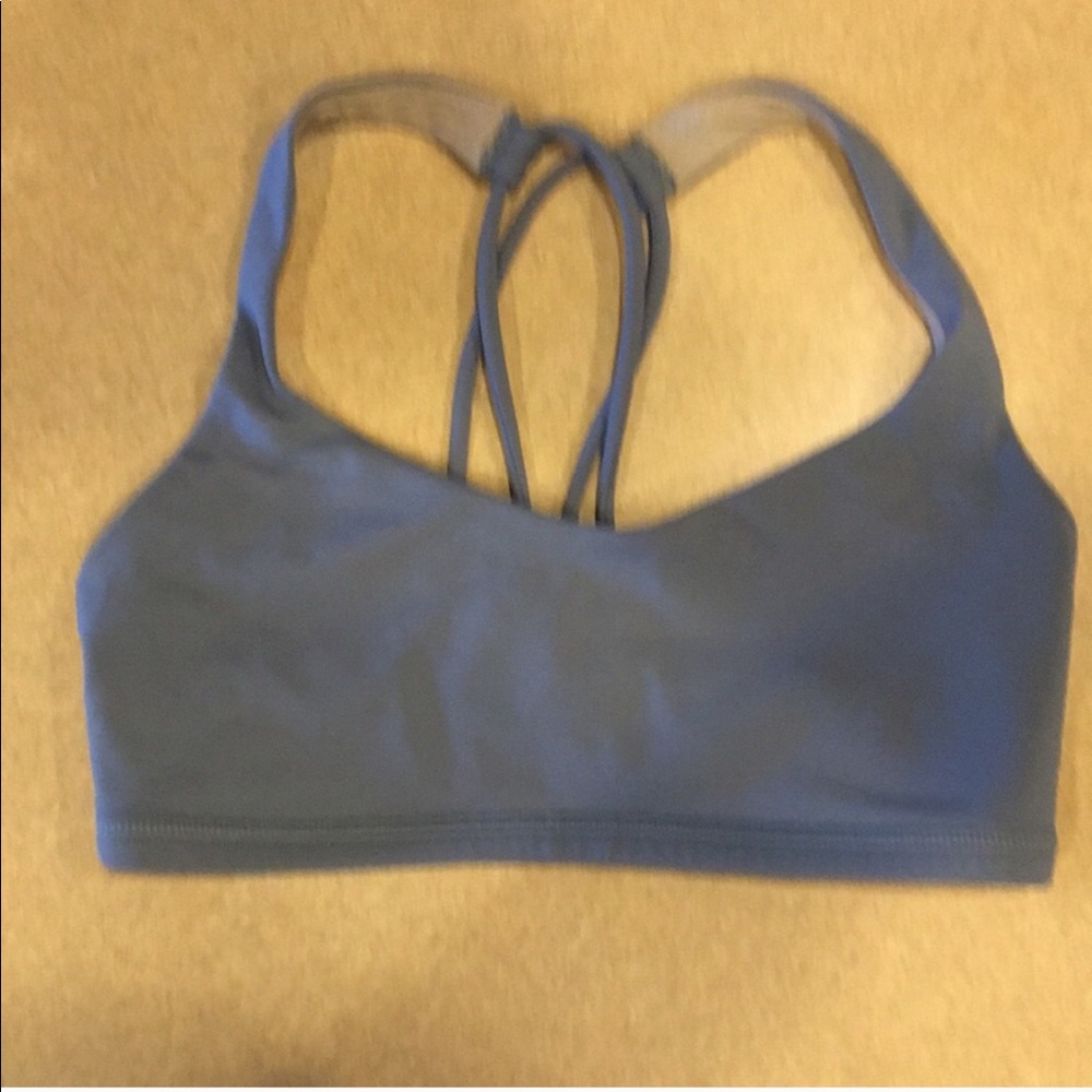 Lululemon sports bra size 4